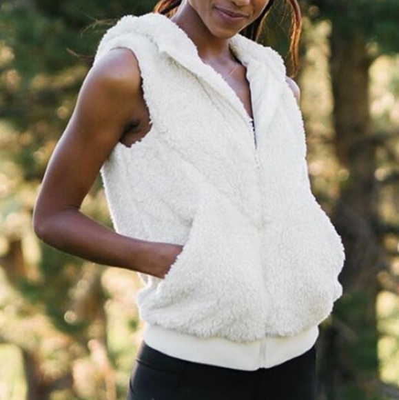 NWT Zyia Active Womens Hoodie Sherpa Vest Ivory pockets Size XS - Picture 2 of 10